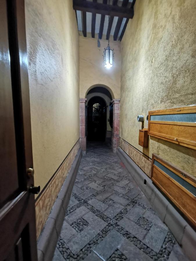 Cuarto Panchito ***Centro Historico*** Apartment Queretaro Bagian luar foto