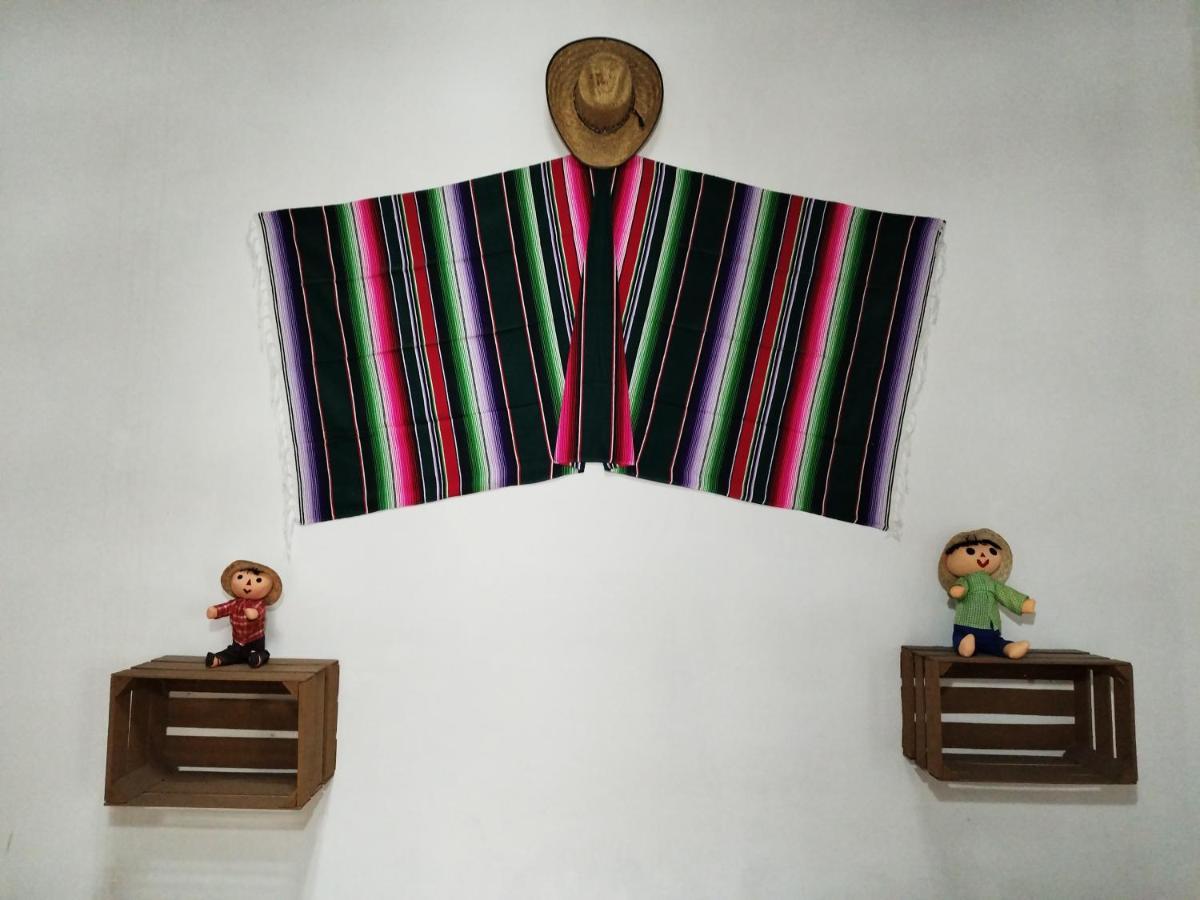 Cuarto Panchito ***Centro Historico*** Apartment Queretaro Bagian luar foto