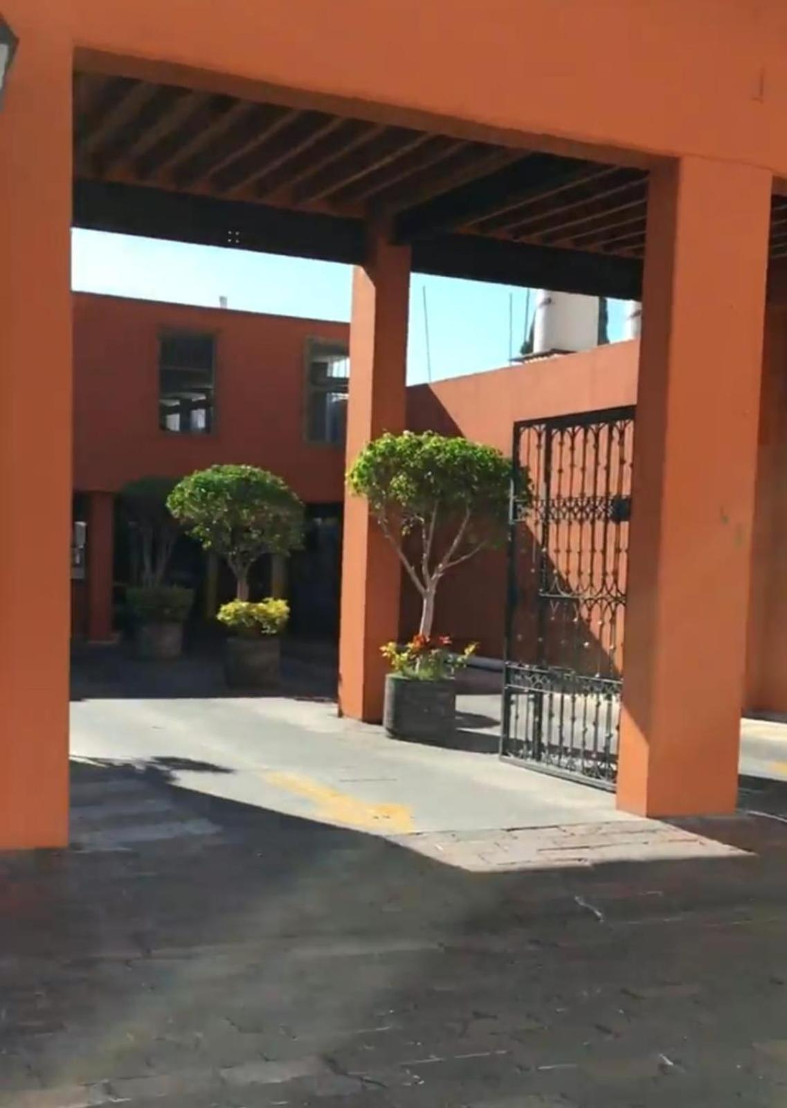 Cuarto Panchito ***Centro Historico*** Apartment Queretaro Bagian luar foto
